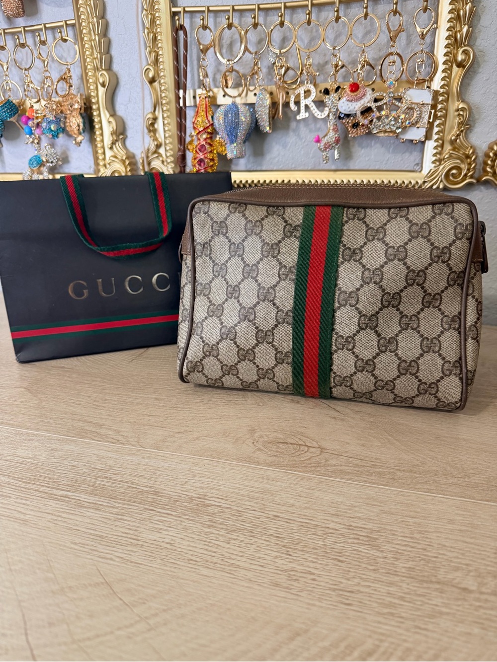 Gucci Beige GG Supreme Canvas Web Stripe Clutch